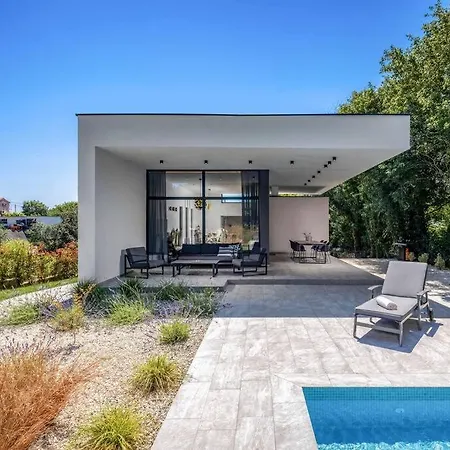 My Way By Istrialux Svetvinčenat